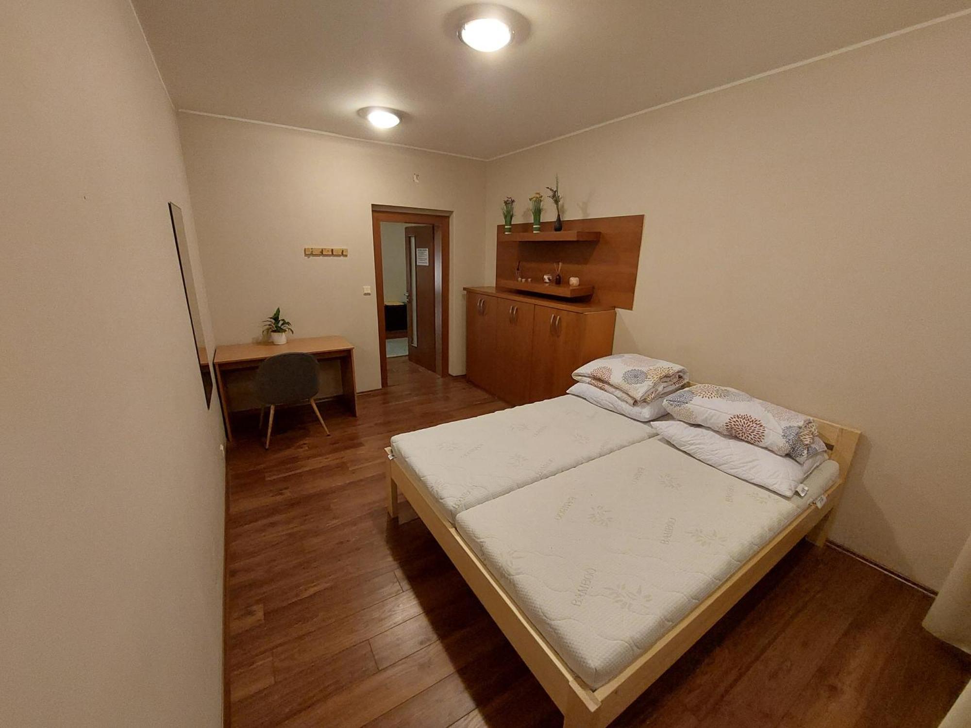 Zen Zone Hostel Bratislava Exterior foto